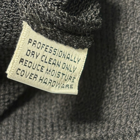 ST. JOHN Black knit sweater size 14 mock neck epaulettes zip back shoulder pads - Picture 11 of 12